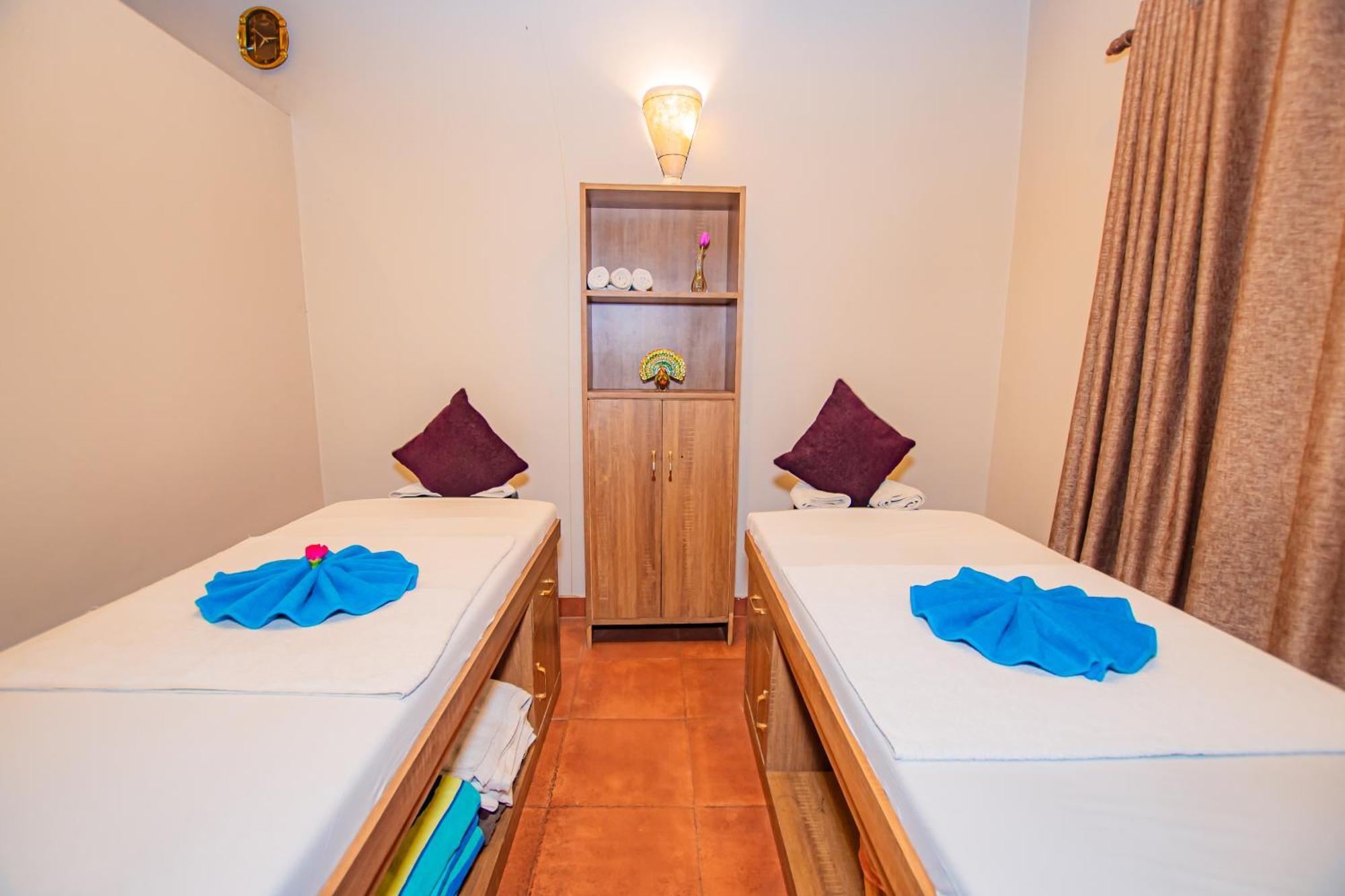 Busy Bee Resort, Покхара Екстер'єр фото