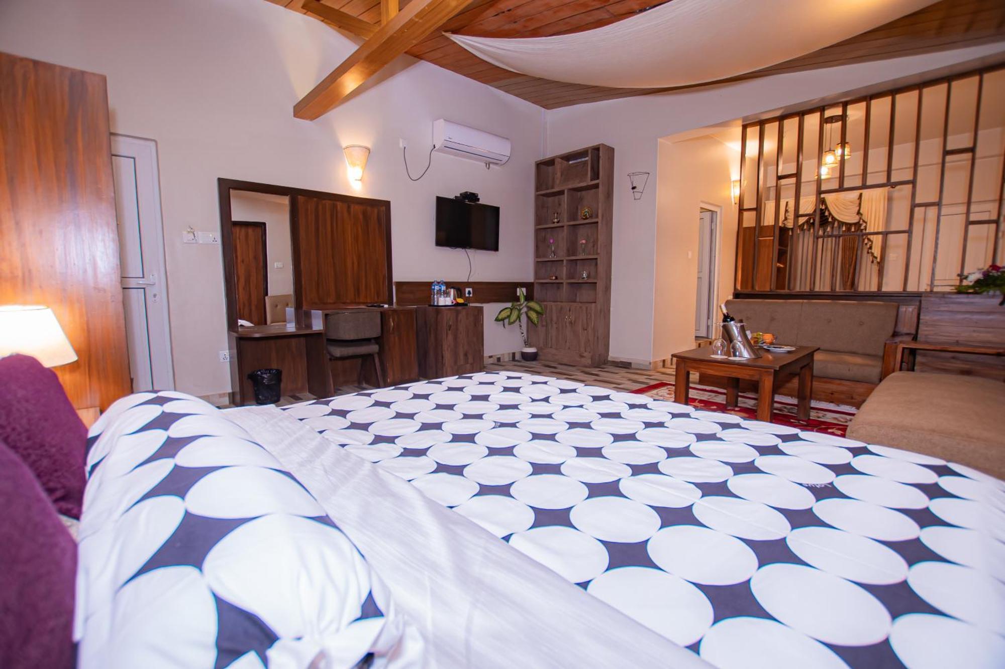 Busy Bee Resort, Покхара Екстер'єр фото