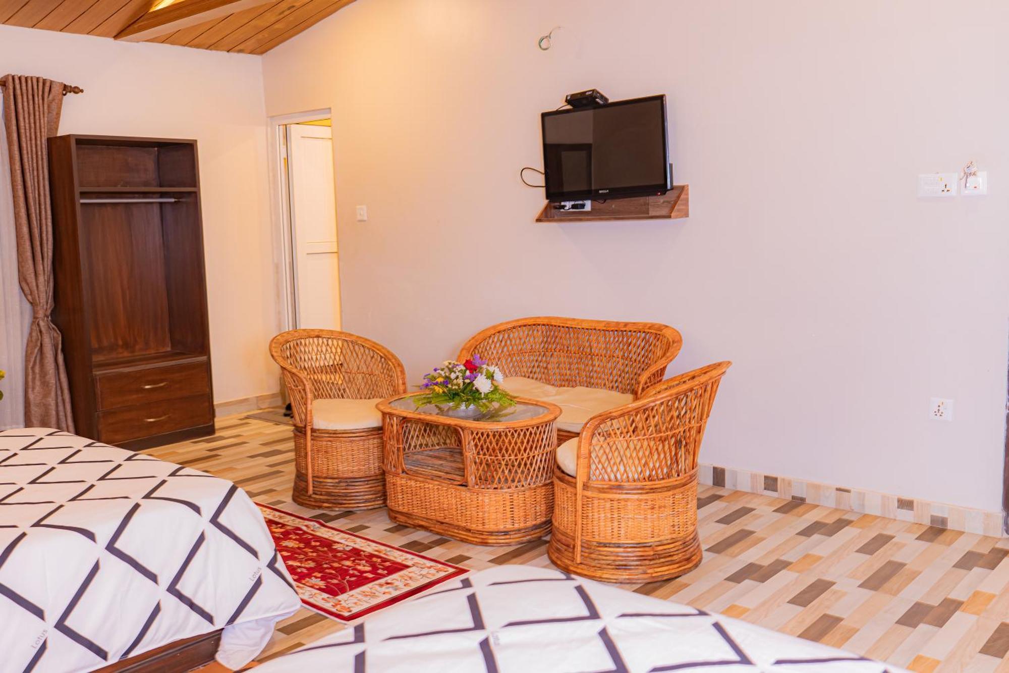 Busy Bee Resort, Покхара Екстер'єр фото
