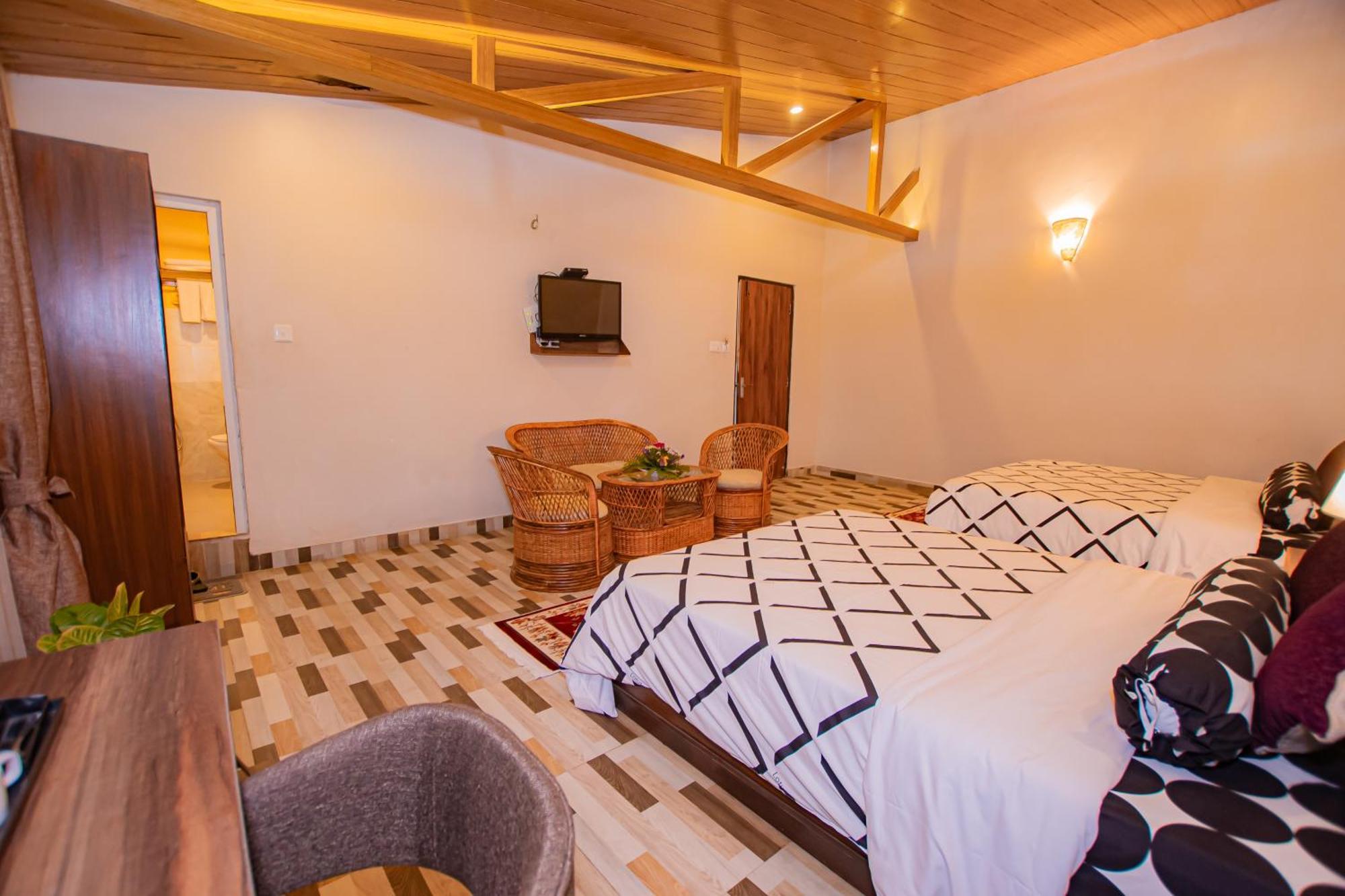Busy Bee Resort, Покхара Екстер'єр фото