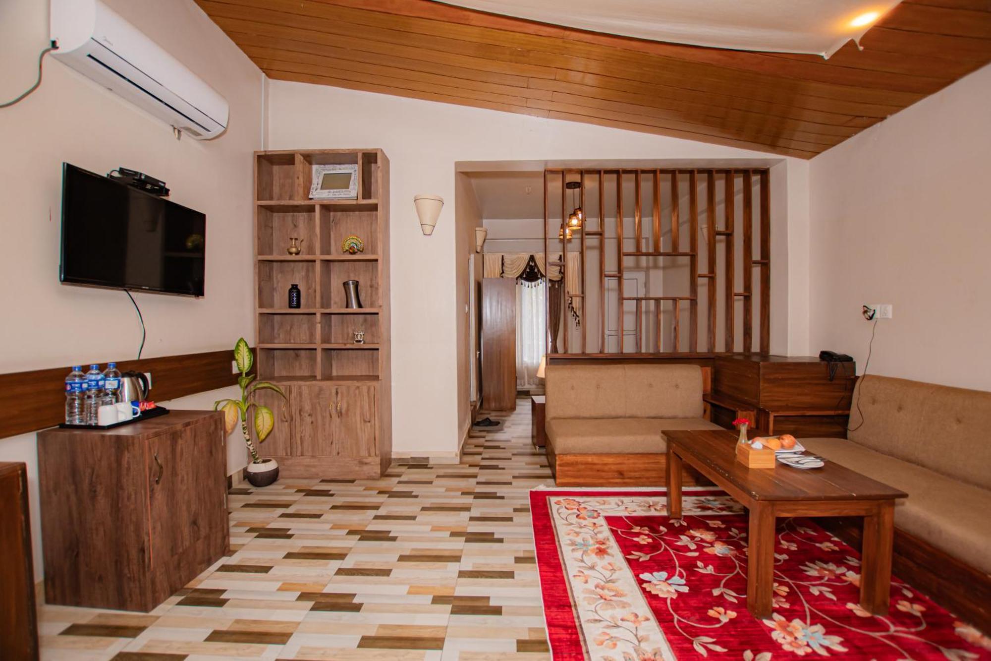 Busy Bee Resort, Покхара Екстер'єр фото
